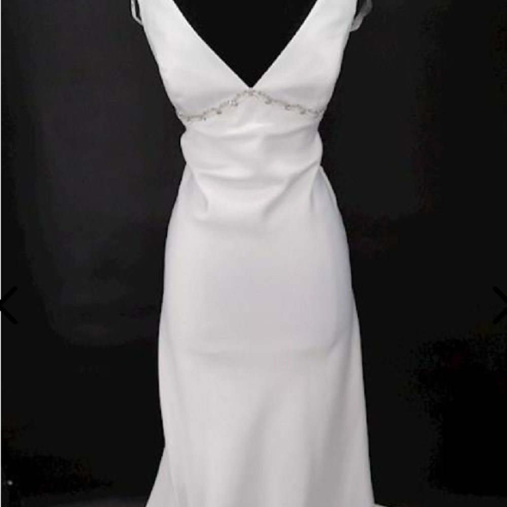 Elegant White Wedding Dress